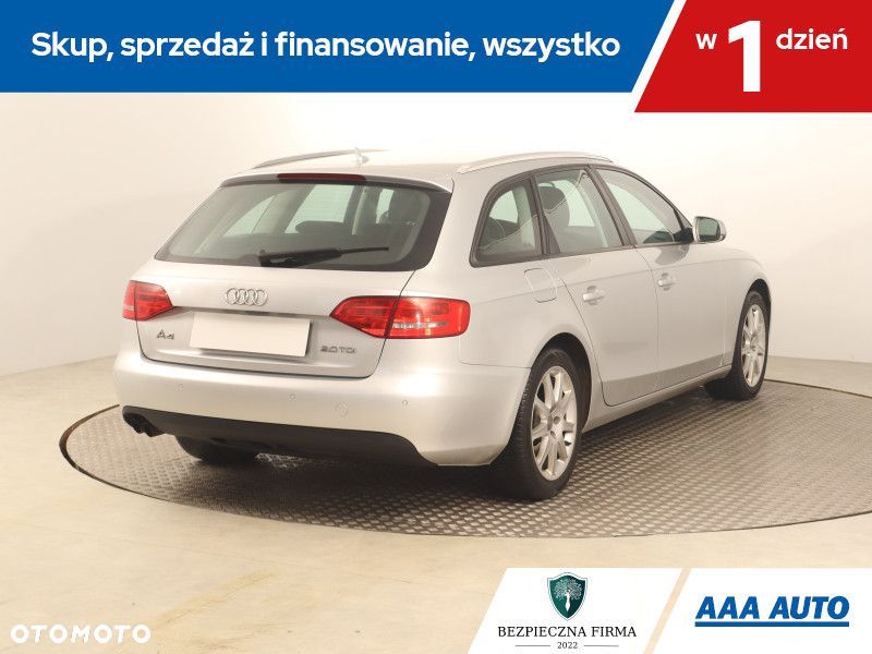 Audi A4 Avant - 7