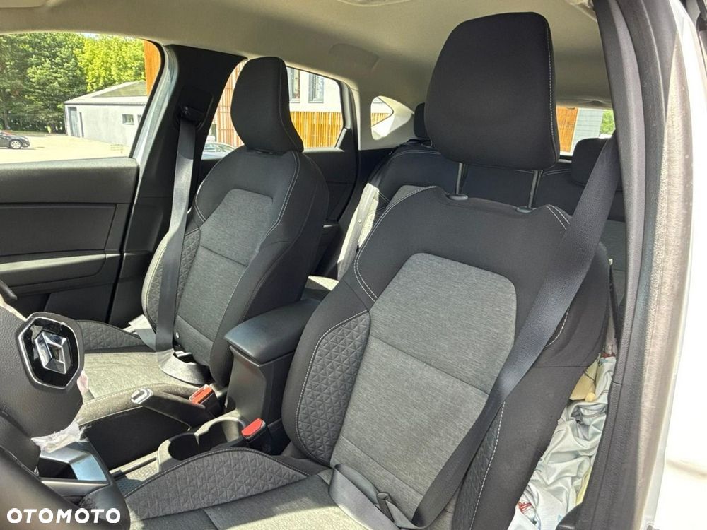 Renault Captur TCe Mild Hybrid 140 GPF TECHNO - 23