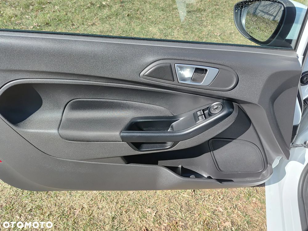 Ford Fiesta 1.25 Ambiente EU5 - 16