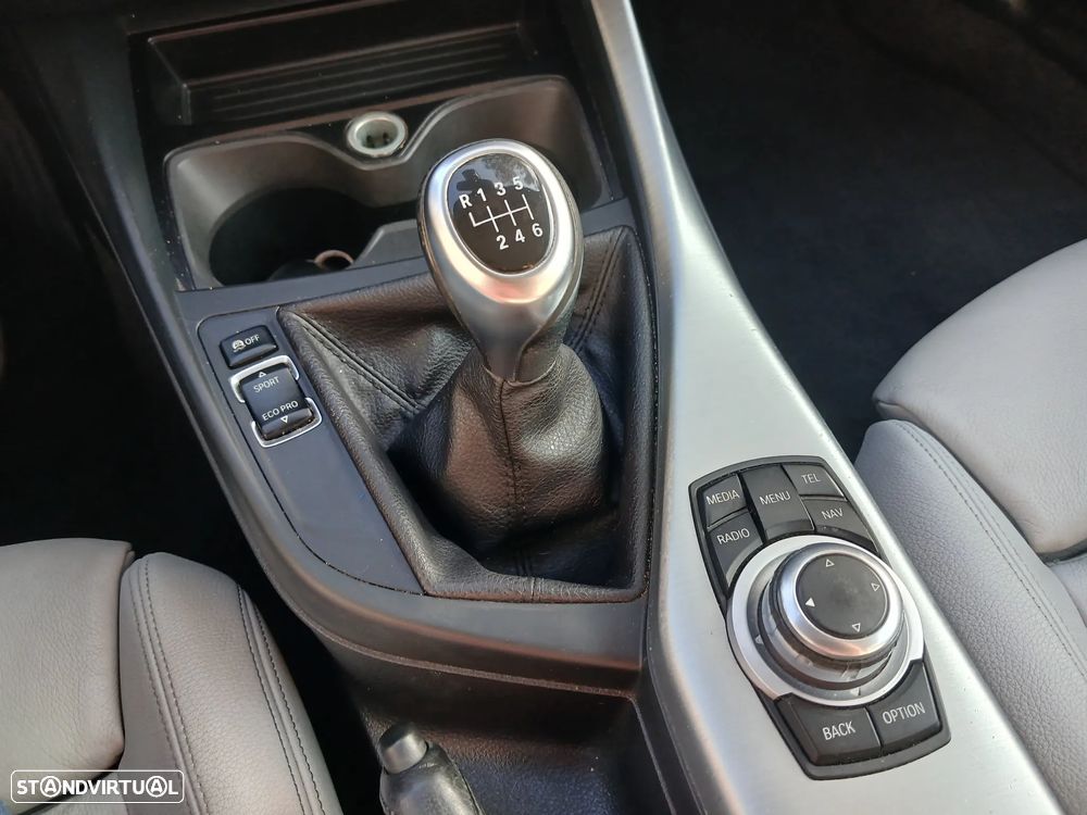 BMW 116 d EDynamics Line Urban — fotografia 30