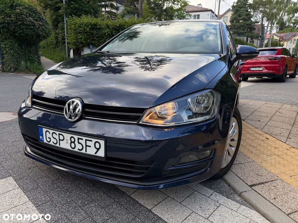Volkswagen Golf - 8