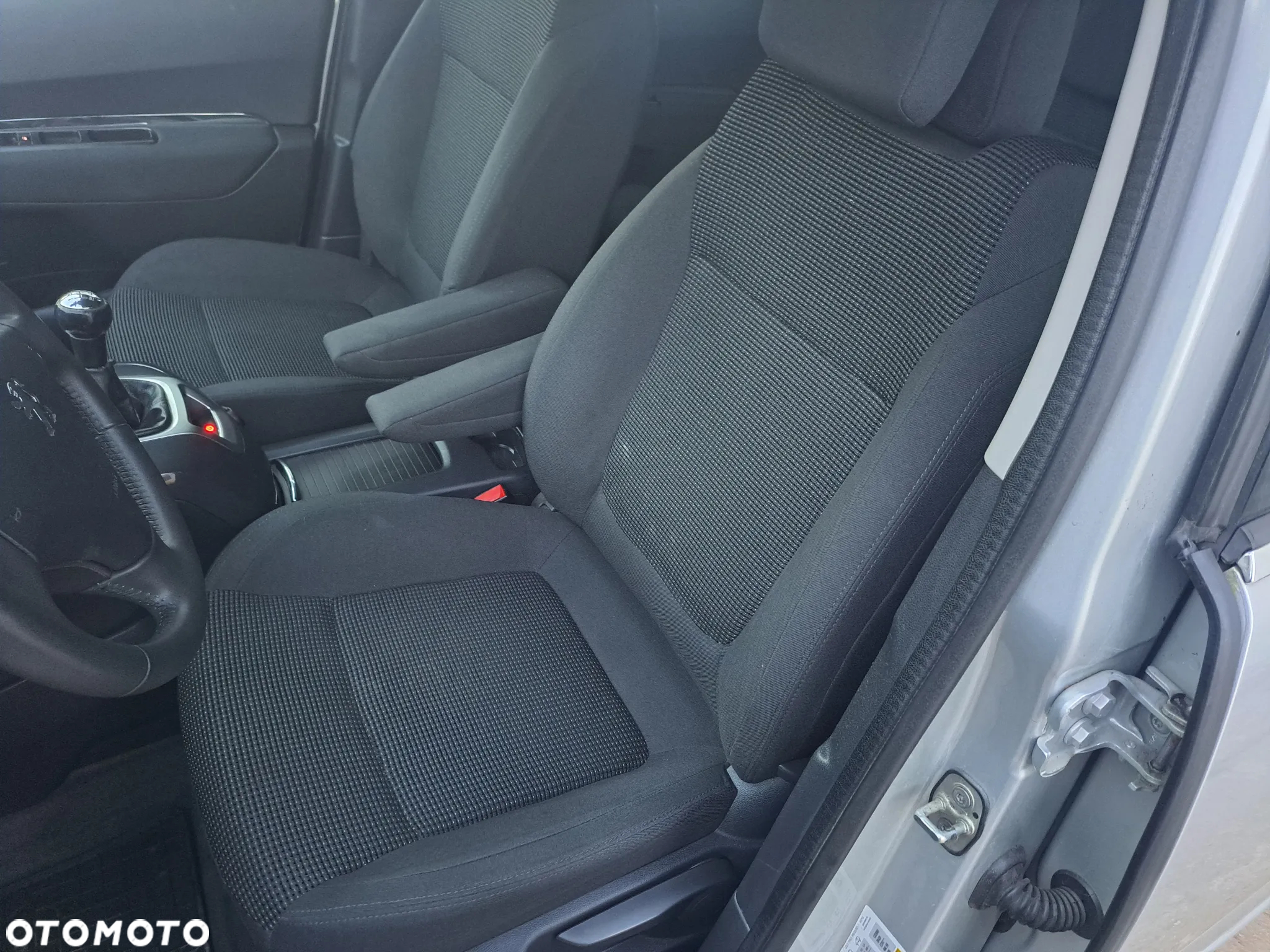 Peugeot 5008 120 VTi Active - 14