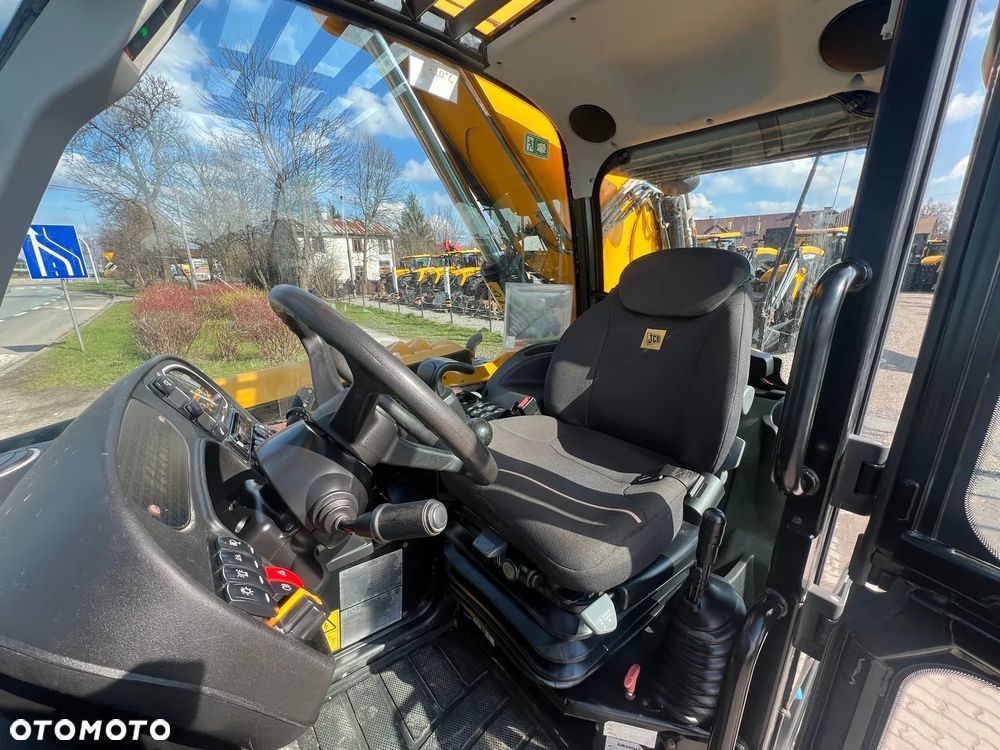 JCB 560-80 - 16