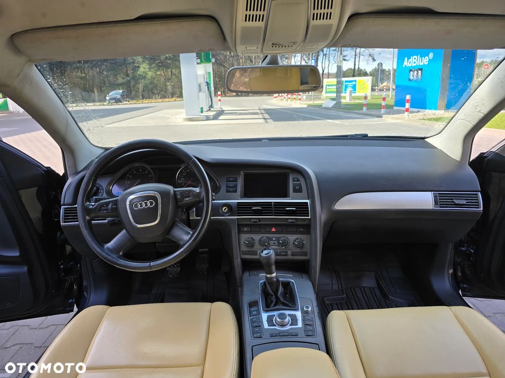 Audi A6 Limousine 2.4 - 7