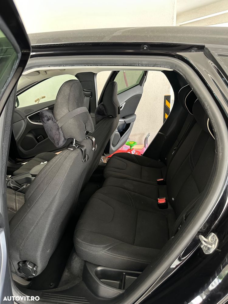 Volvo V40 D2 Aut. Basic - 12