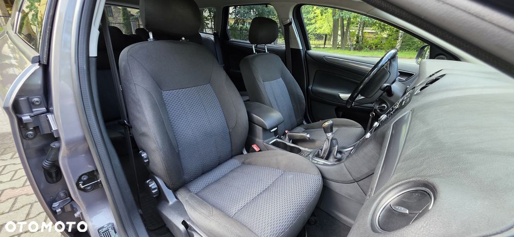 Ford Mondeo 1.6 Gold X - 10