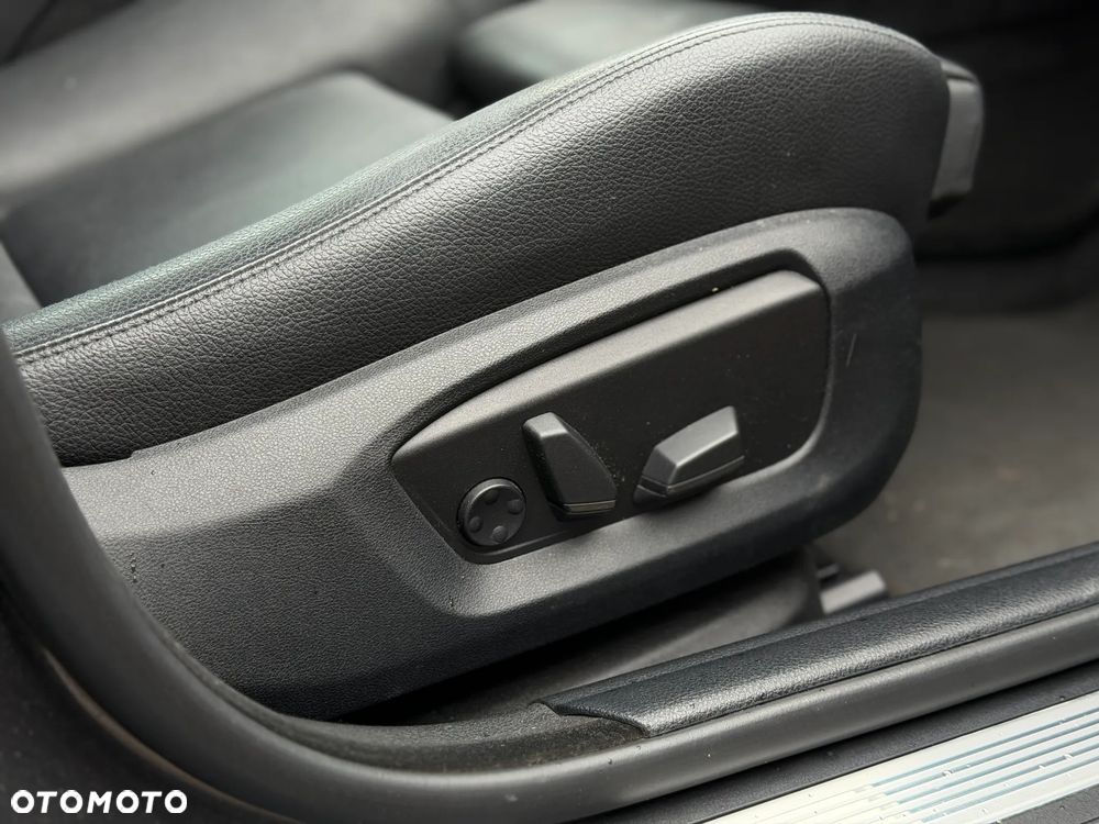 BMW Seria 5 - 29