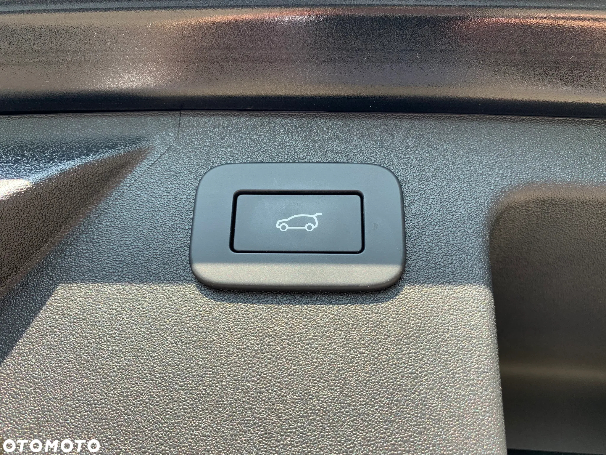 Land Rover Discovery Sport - 26