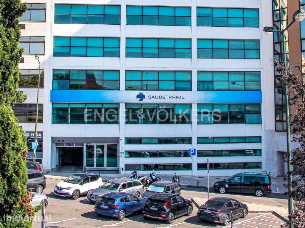 Oportunidade de Investimento, Prédio Premium em Alvalade - Grande imagem: 3/60