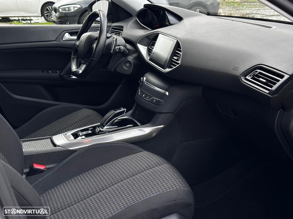 Peugeot 308 SW 1.5 BlueHDi Style EAT8 - 35