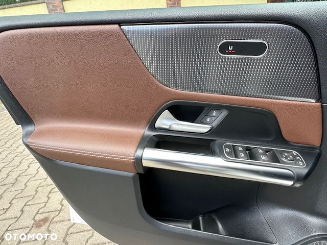 Mercedes-Benz Klasa B 250 7G-DCT Edition 2020 - 33