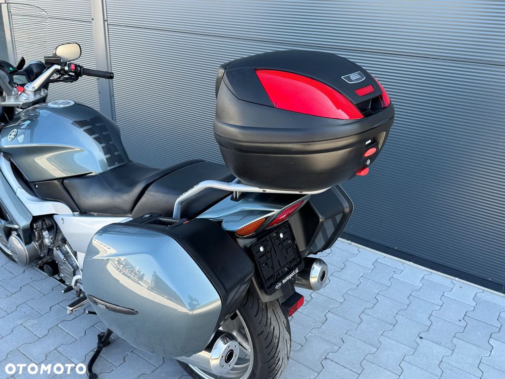 Yamaha FJR - 12