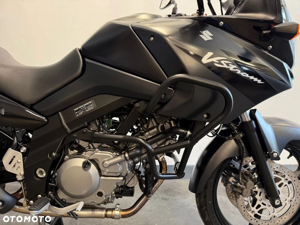 Suzuki V-STROM - 12