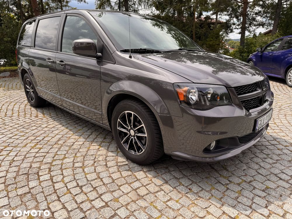 Dodge Grand Caravan 3.6 R/T - 10