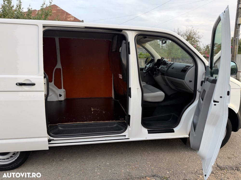 Volkswagen Transporter - 7