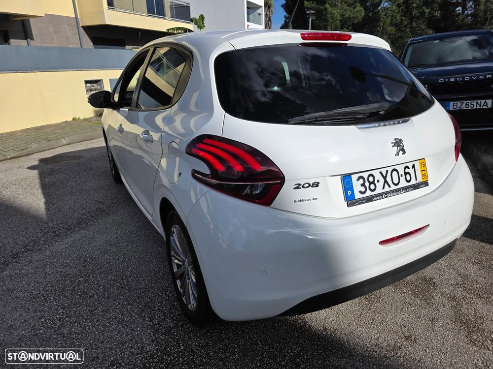 Peugeot 208 1.5 BlueHDi Signature - 3