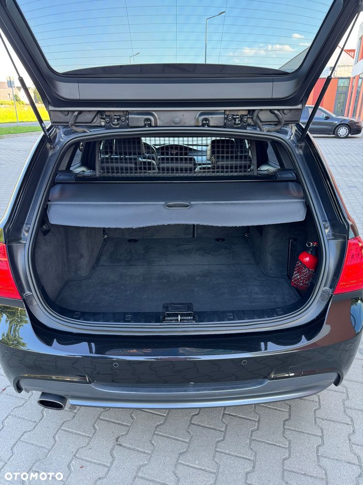 BMW Seria 3 318i Edition Sport - 11