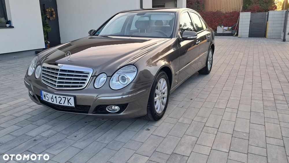Mercedes-Benz Klasa E - 32