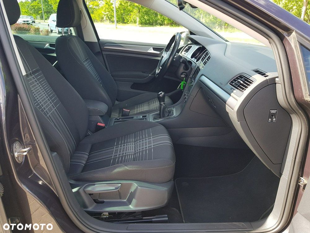 Volkswagen Golf 1.6 TDI BlueMotion Technology Lounge - 18