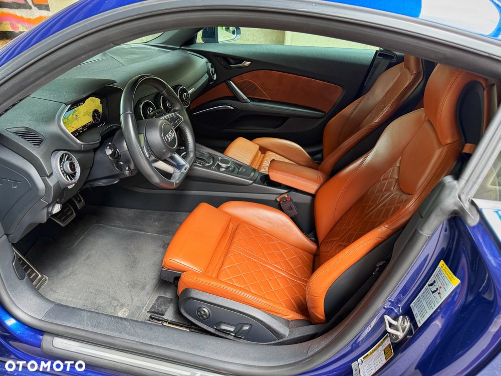Audi TT Coupé - 8