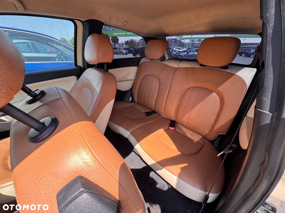 Lancia Ypsilon - 10