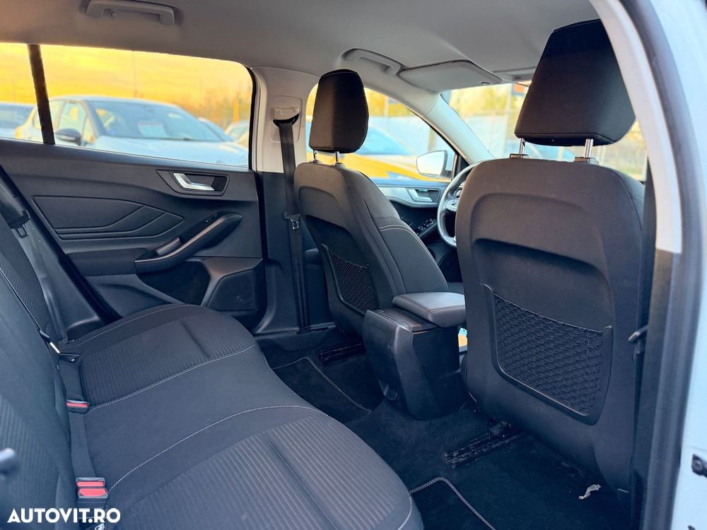 Ford Focus 1.5 EcoBlue Start-Stopp-System TITANIUM X - 7