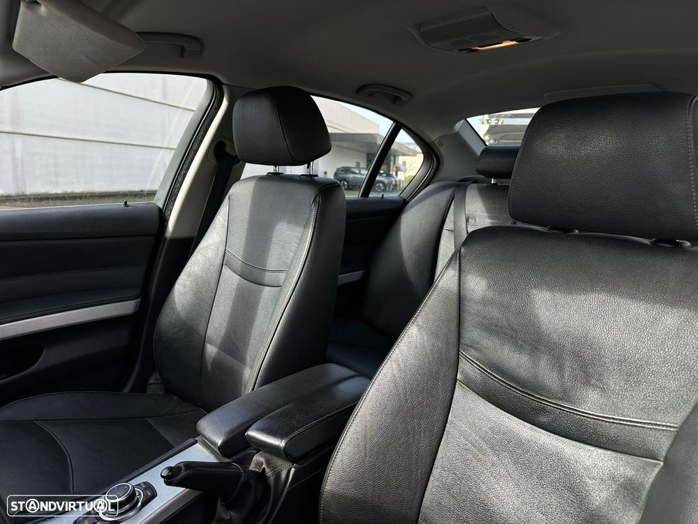 BMW 320 d Navigation - 8