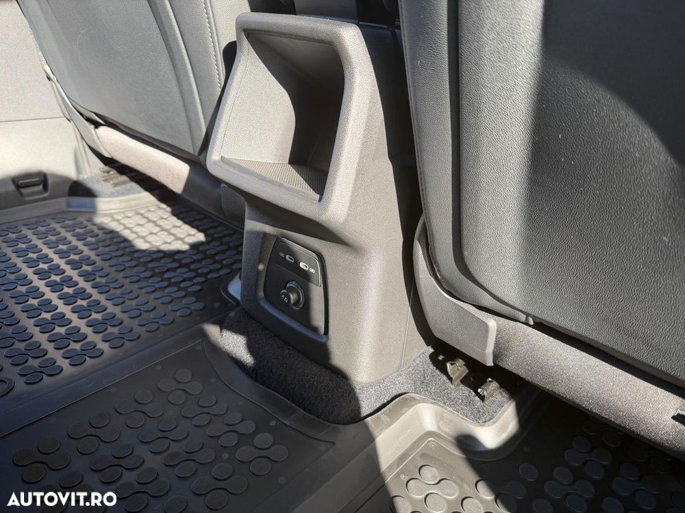 Audi Q4 e-tron 40 - 12