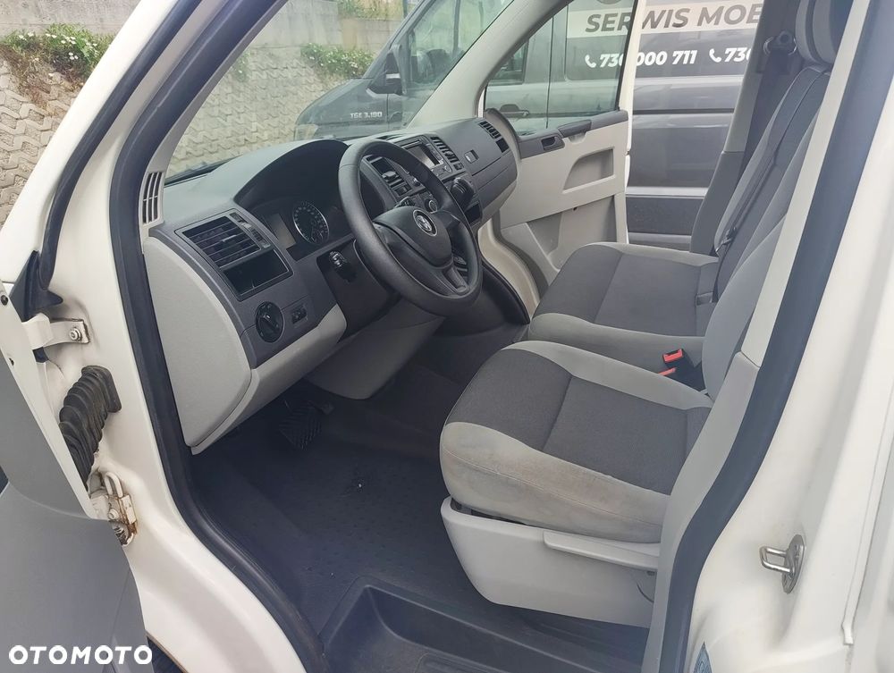 Volkswagen Transporter T5 - 10