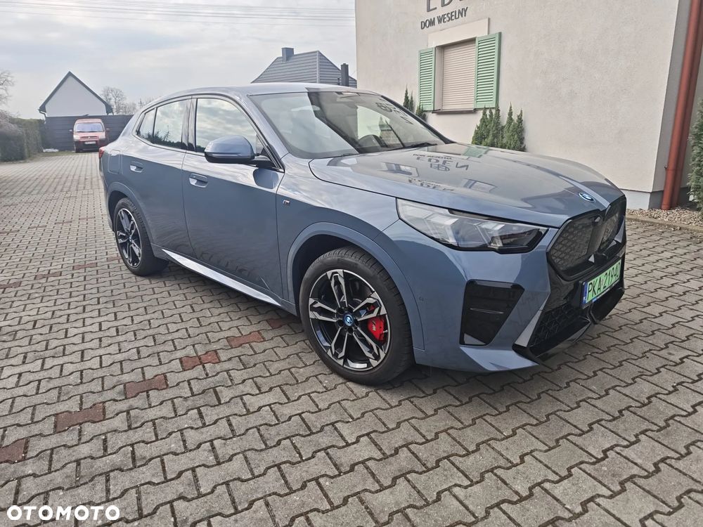 BMW iX2 xDrive30 66.5kWh M Sport - 3