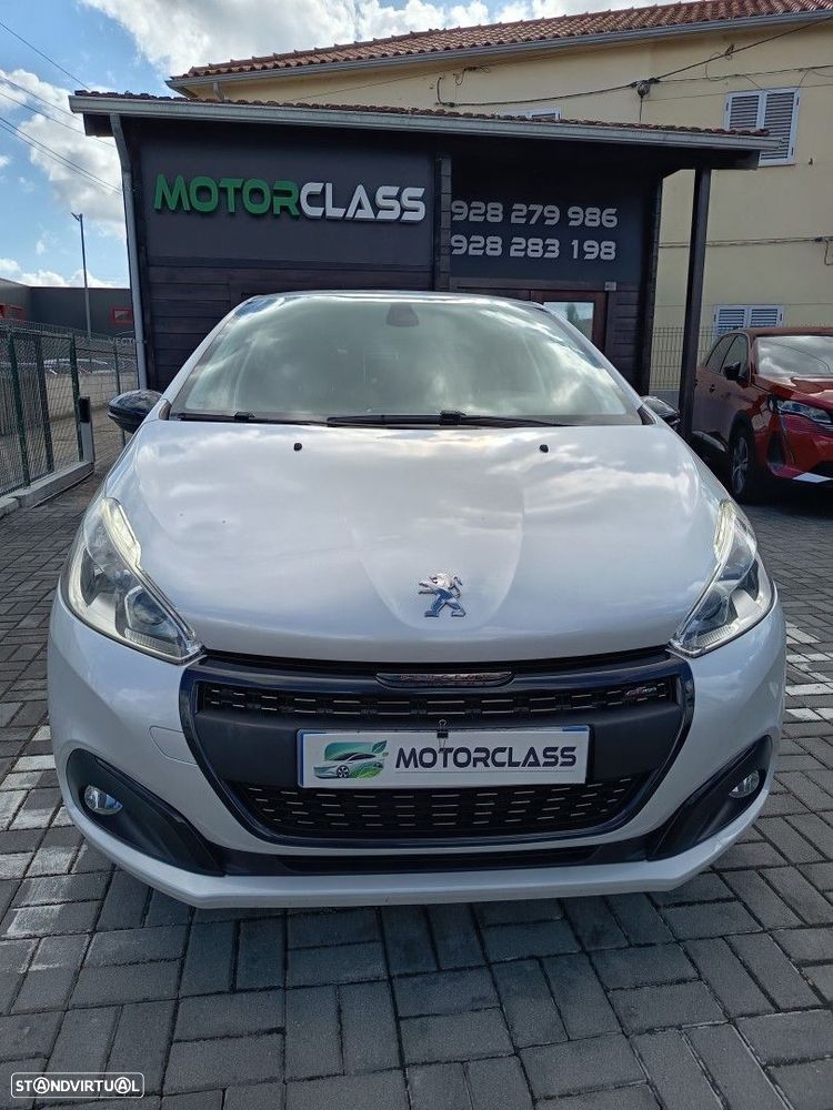 Peugeot 208 1.2 PureTech GT Line - 3