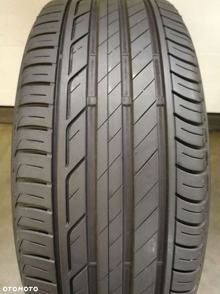 Opona letnia 215/50 R 18 Bridgestone Turanza T001 - 2