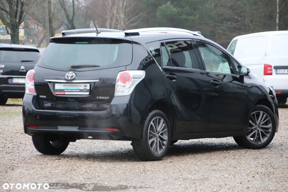 Toyota Verso 1.8 Sol plus NAVI 7os - 17