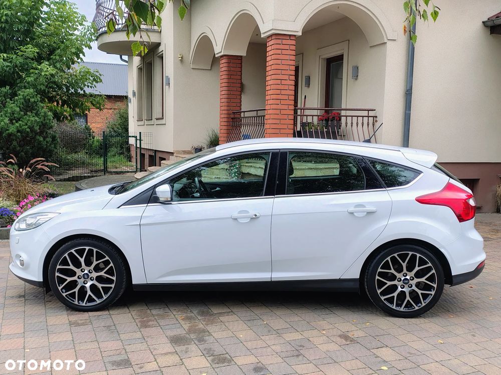 Ford Focus 1.6 EcoBoost Titanium - 28