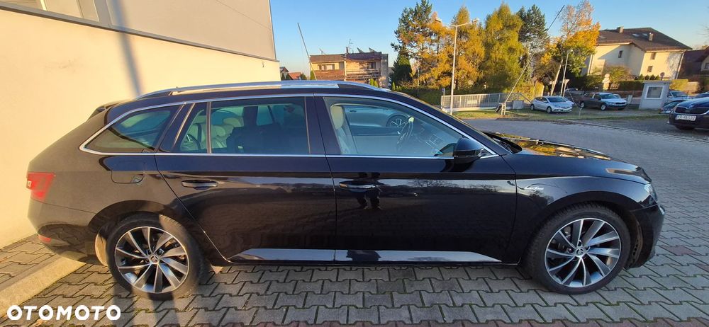 Skoda Superb 2.0 TSI L&K DSG - 3