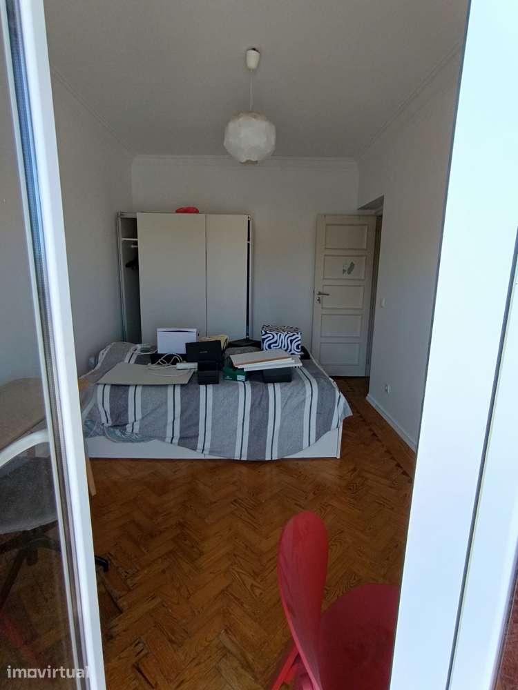 Quarto espaçoso para 1 só pessoa(F) num apartamento total de 3 pessoas - Grande imagem: 5/10