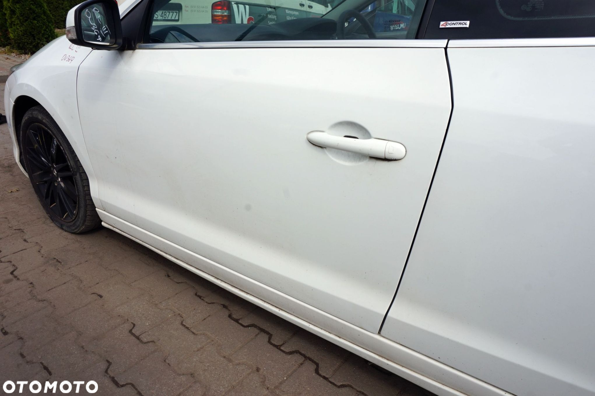 DRZWI PRZEDNIE LEWE LAGUNA III PH1 COUPE OV369  BIAŁY RENAULT 2007-2012 - 4