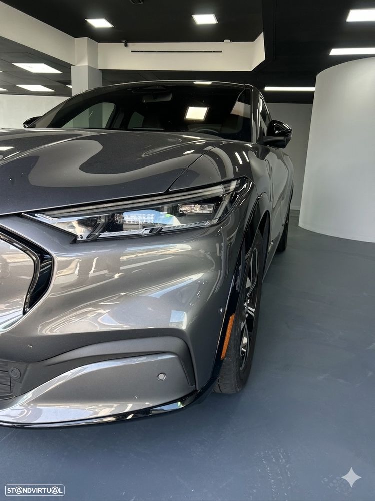 Ford Mustang Mach-E 87 kWh Premium AWD - 2