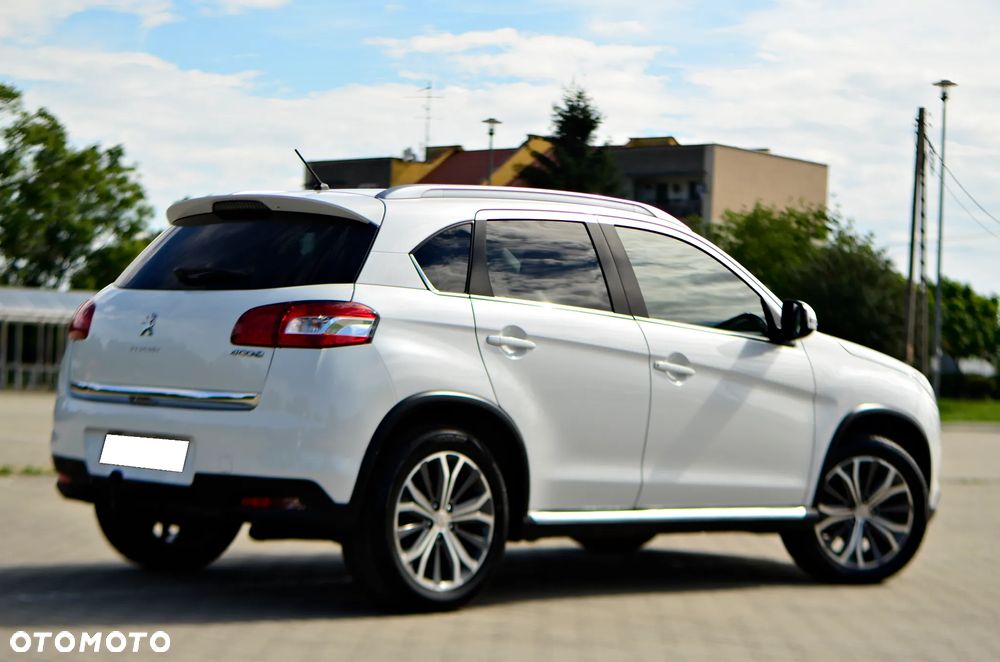 Peugeot 4008 - 10