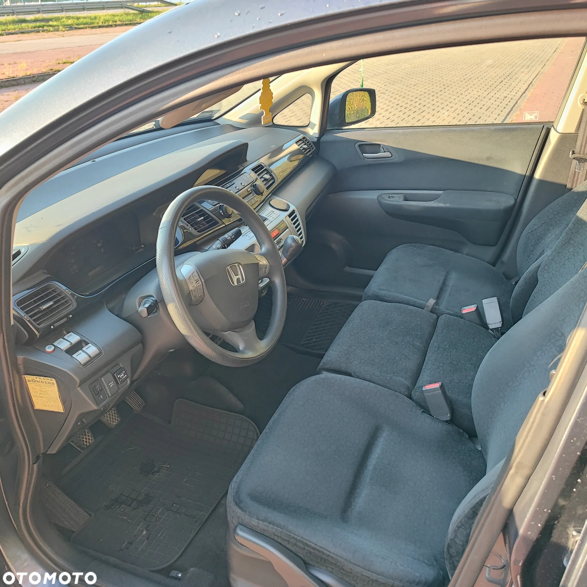 Honda FR-V 2.0 Comfort - 4