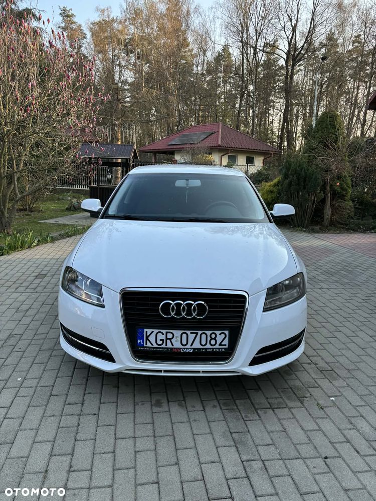 Audi A3 Sportback 1.6 Ambiente - 2