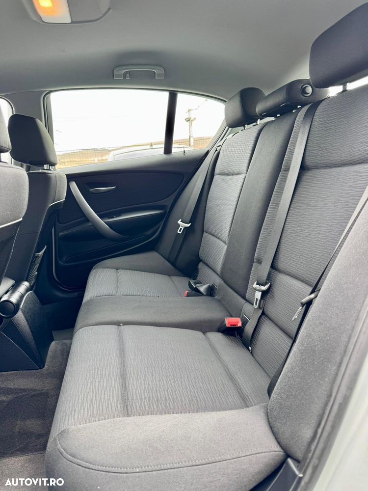 BMW Seria 1 116d Sport Line - 24