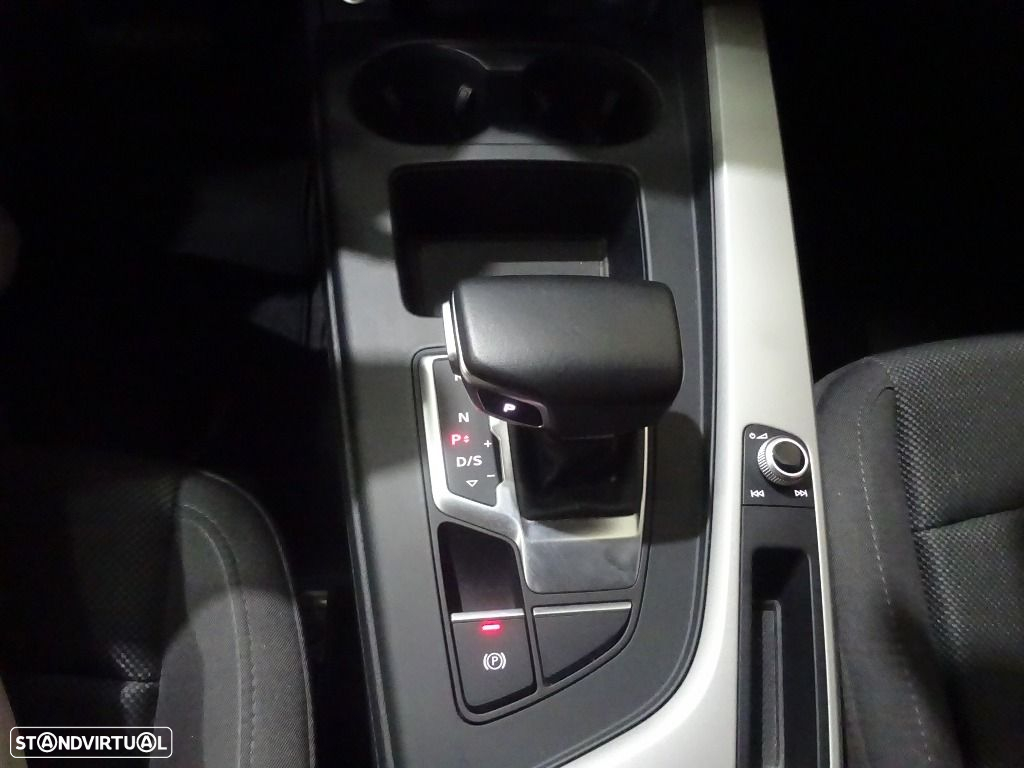 Audi A4 Avant 35 TDI S tronic - 25