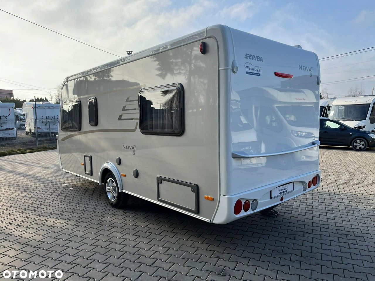 Hymer-Eriba Nova Light 442 - 4