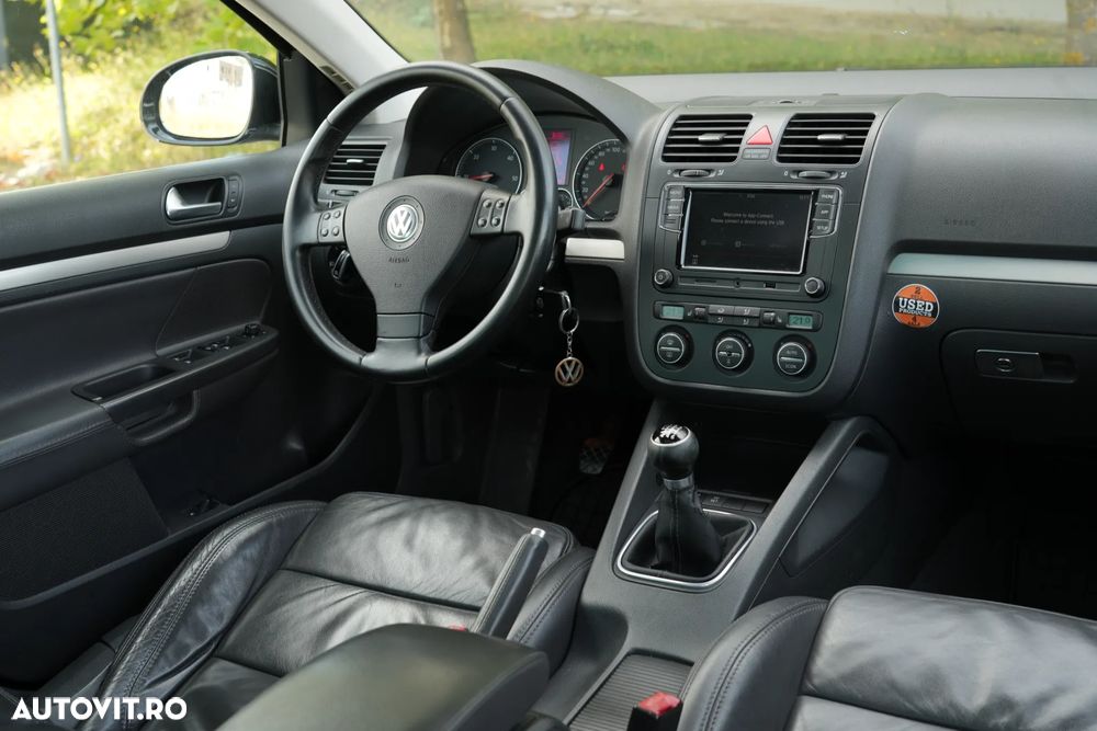 Volkswagen Jetta 2.0 TDI DPF Highline - 13