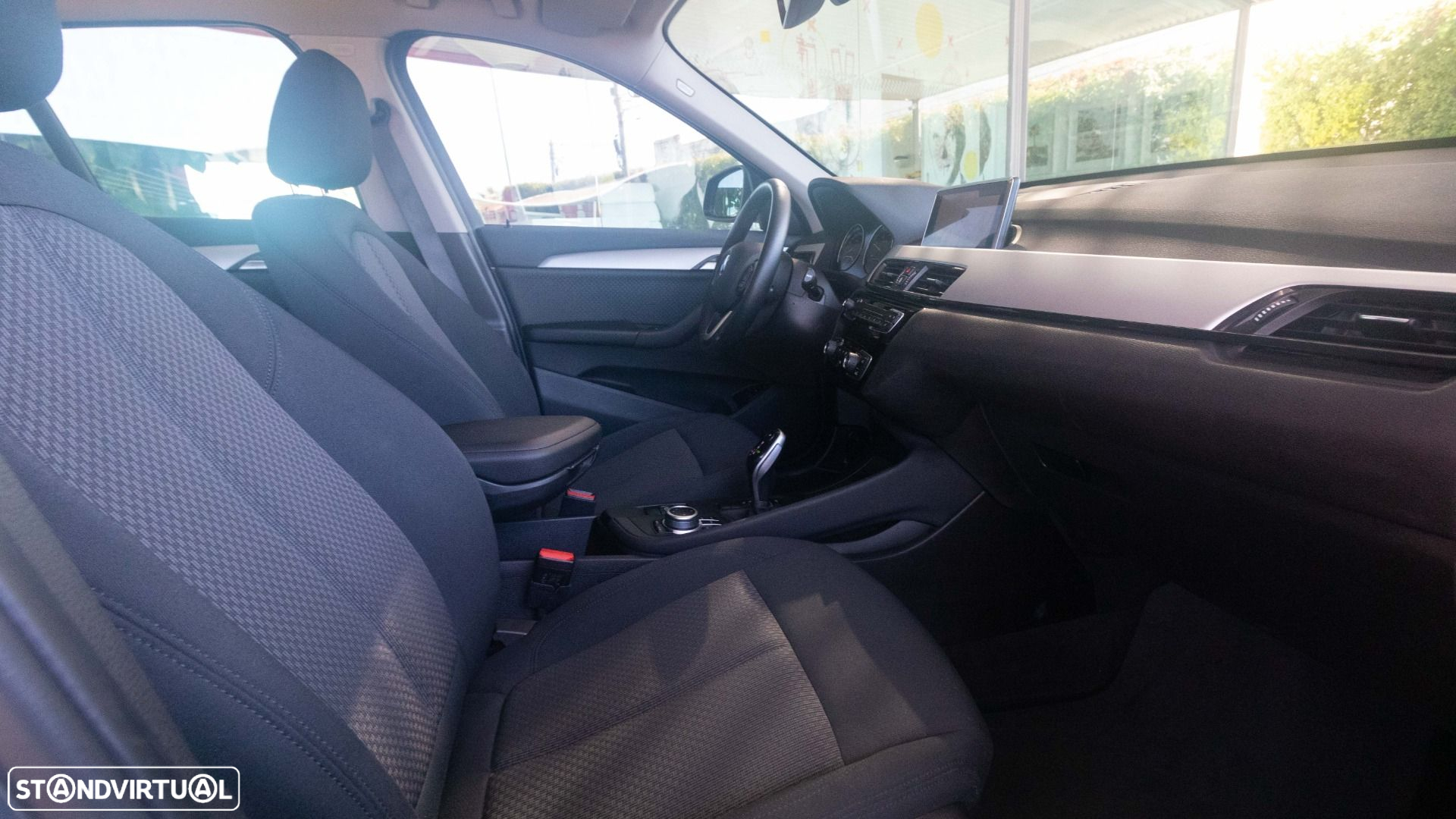 BMW X1 18 d sDrive Auto - 10