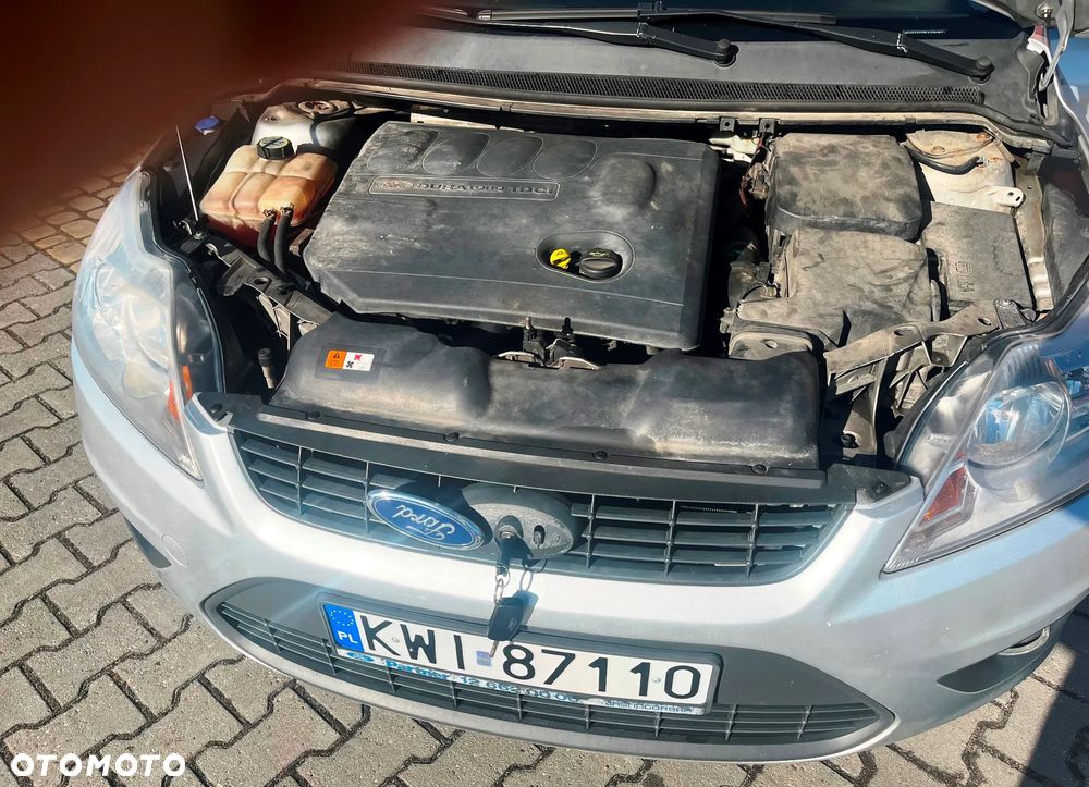 Volkswagen Touran ver-1-9-tdi-dpf-dsg-trendline - 16