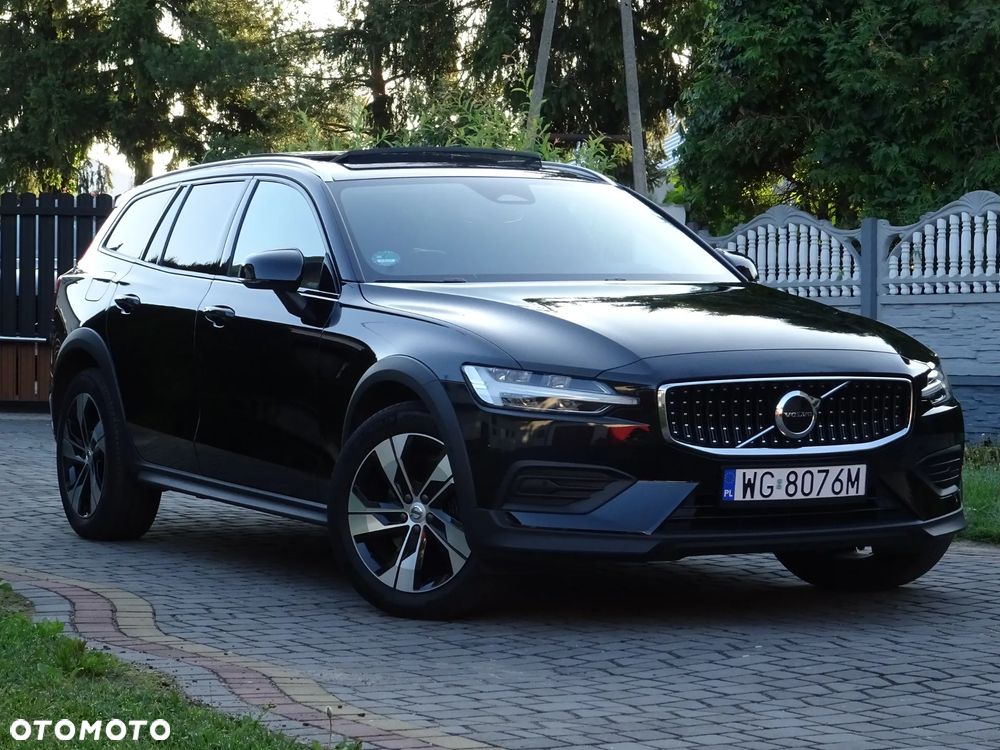 Volvo V60 Cross Country B4 D AWD Plus - 2