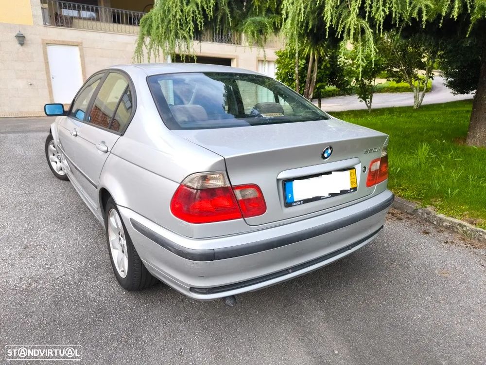BMW 320 d Séc.XXI - 5