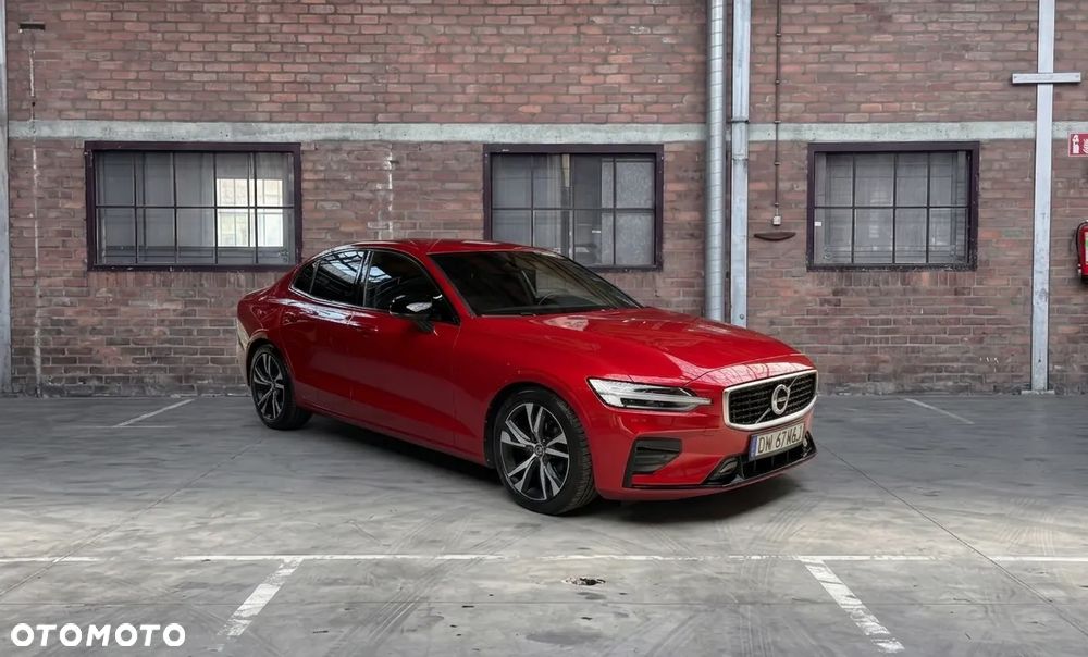 Volvo S60 T4 R-Design - 3